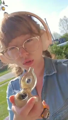 mandyfrizzle - Tip $17,99 under this post to get the video! Monsters and Aquaman run