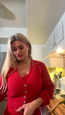 alliseasydney - Hello, my loves! I’m with my family this weekend, so content
