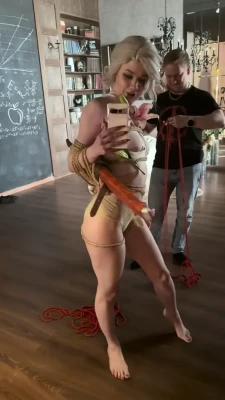 sishka14 - Blonde & booby
