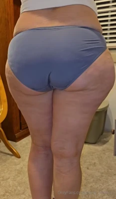 curvy_mommy - super fucking intense squirting orgasm, she was fucking me with our