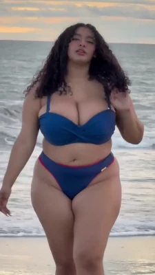karlamelito - Play with my ass, full video coming soon