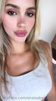 anaisabel - im boreddd ask me questions 😊 also dont forget messaging me is
