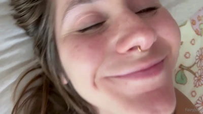 fairyjulia - Smelling my best mate underwear