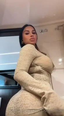 dollycastro - a classic