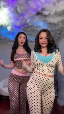 sofiiiiagomez - What would you do if this photo was text to you during your work day