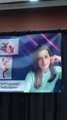 sofiiiiagomez - Wanking in the evening