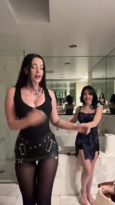 sofiiiiagomez - Imagine having your cock between my titties as I jiggle them