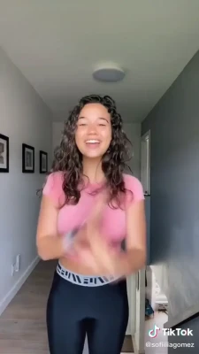 sofiiiiagomez - Your friendly neighbor misses you 💕🕸 Tip this post and get a