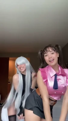 sofiiiiagomez - Frisky or freaky