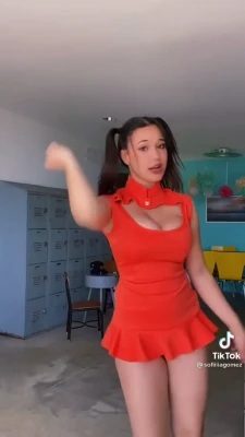 sofiiiiagomez - She is waiting for you selena_ocean  Cute girl  selena_ocean loves