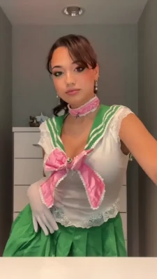 sofiiiiagomez - Skin so soft 💋