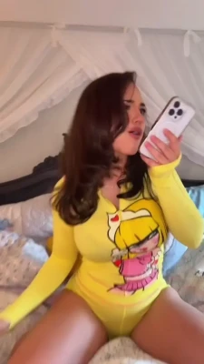 sofiiiiagomez - Enjoy this cumshot on my face😘