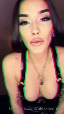 alexxavonhell - Found this earlier today, I love it. Also had a v busy day so titties
