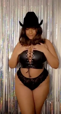 scandidreamgirlfree - Which do you worship first?
